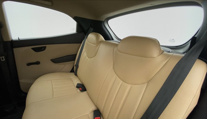 2015 Hyundai Eon MAGNA PLUS, Petrol, Manual, 39,298 km, Right Side Rear Door Cabin