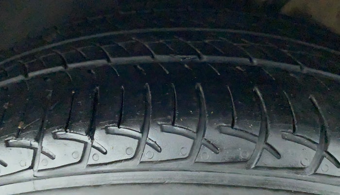 2021 Skoda Rapid AMBITION AT TSI, Petrol, Automatic, 55,436 km, Left Front Tyre Tread