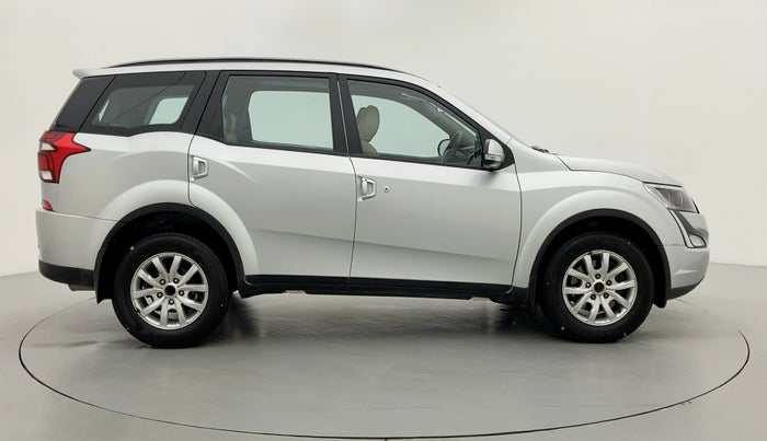 2020 Mahindra XUV500 W9 AT, Diesel, Automatic, 34,665 km, Right Side View