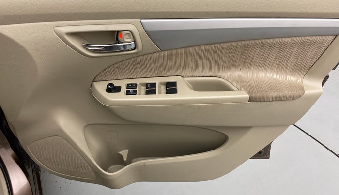 2014 Maruti Ertiga ZXI, Petrol, Manual, 78,248 km, Driver Side Door Panels Control