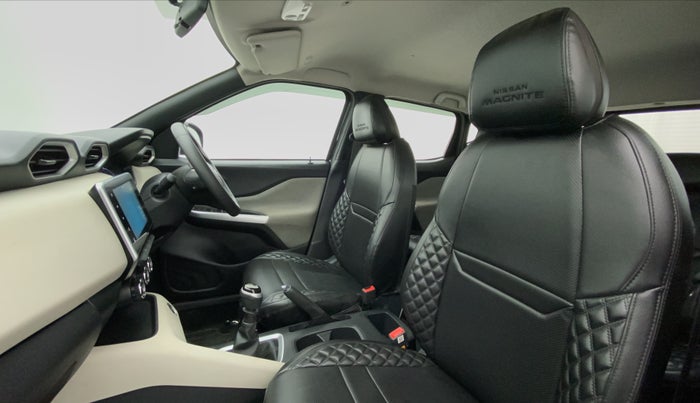 2021 Nissan MAGNITE XV MT PETROL, Petrol, Manual, 13,650 km, Right Side Front Door Cabin