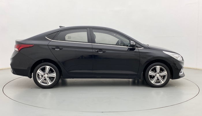 2018 Hyundai Verna 1.6 CRDI SX + AT, Diesel, Automatic, 69,410 km, Right Side View