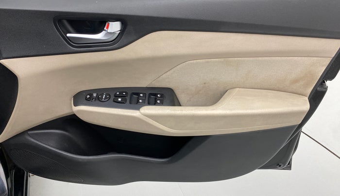 2018 Hyundai Verna 1.6 CRDI SX + AT, Diesel, Automatic, 69,410 km, Driver Side Door Panels Control