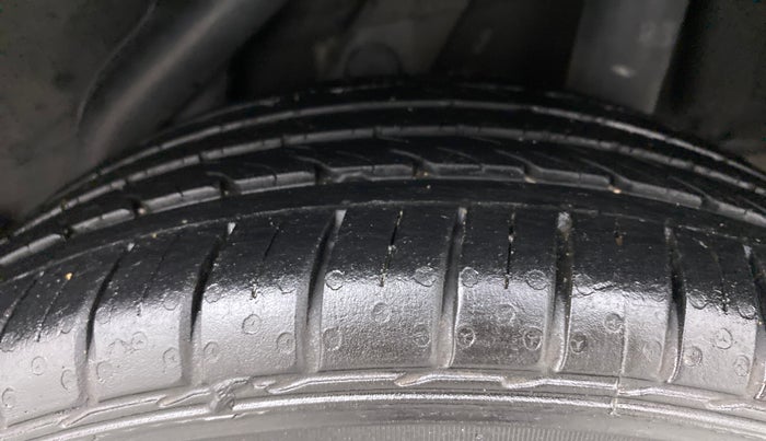 2018 Hyundai Verna 1.6 CRDI SX + AT, Diesel, Automatic, 69,410 km, Left Rear Tyre Tread