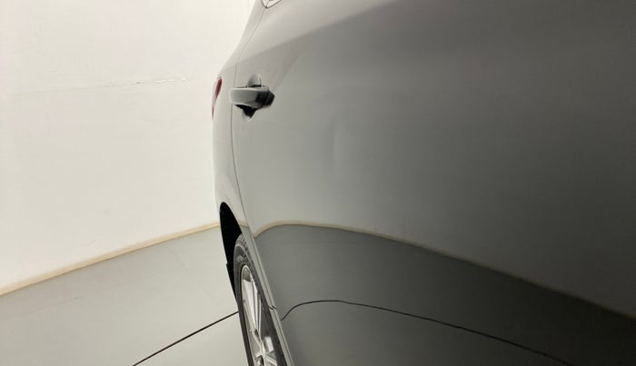 2018 Hyundai Verna 1.6 CRDI SX + AT, Diesel, Automatic, 69,410 km, Right rear door - Slightly dented