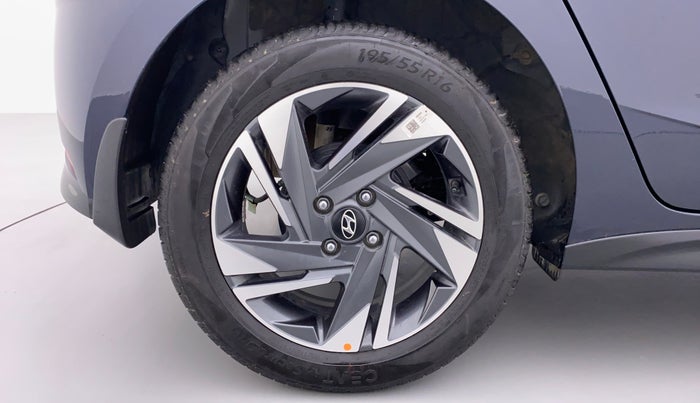 2021 Hyundai NEW I20 ASTA (O) 1.2 MT, Petrol, Manual, 4,206 km, Right Rear Wheel