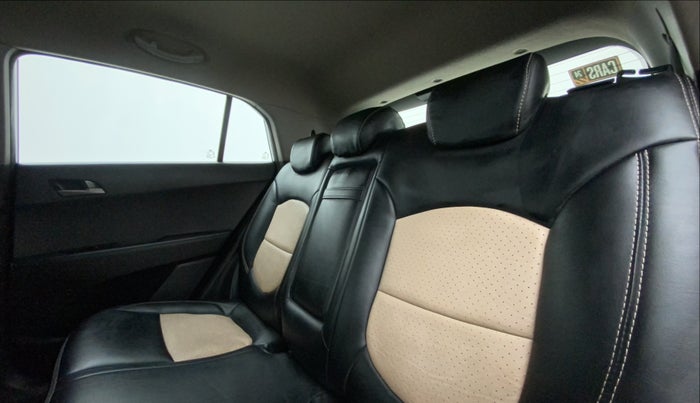 2017 Hyundai Creta SX PLUS AT 1.6 DIESEL, Diesel, Automatic, 88,545 km, Right Side Rear Door Cabin
