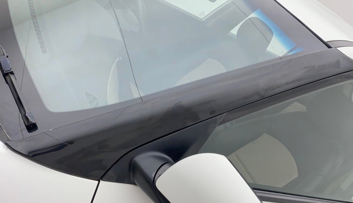2017 Hyundai Creta SX PLUS AT 1.6 DIESEL, Diesel, Automatic, 88,545 km, Left A pillar - Trim cover damaged