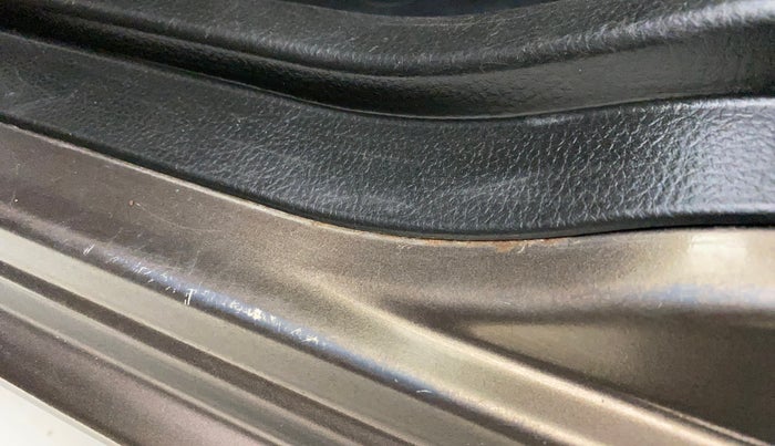 2017 Maruti Wagon R 1.0 VXI ABS, Petrol, Manual, 68,450 km, Left running board - Slight discoloration