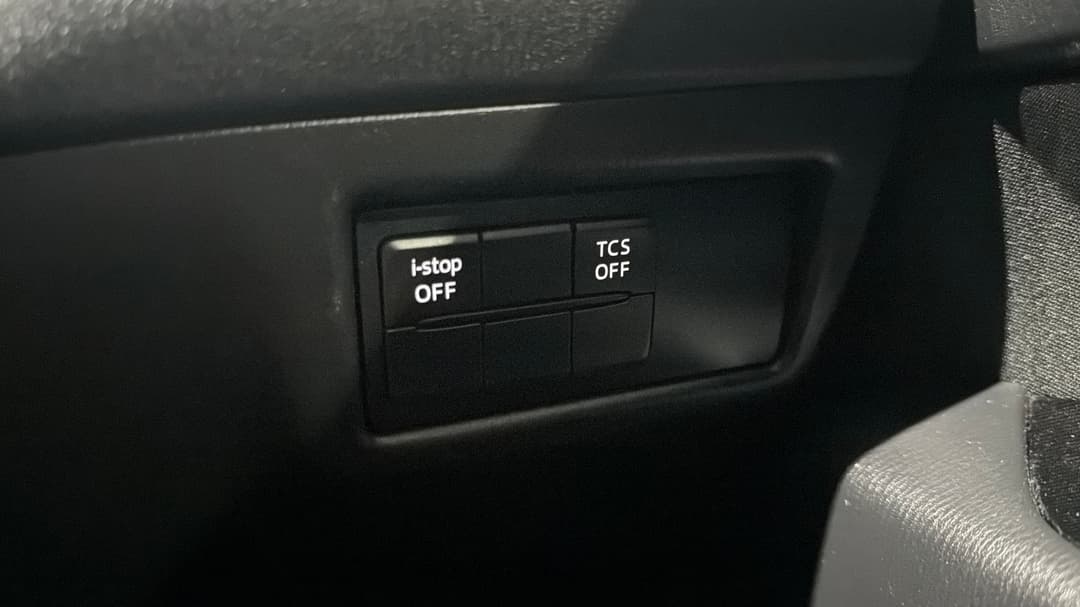 2018 Mazda CX-5 Maxx (4x2), Automatic, 126077 km, Utility Switches/Buttons