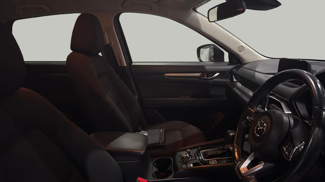 2018 Mazda CX-5 Maxx (4x2), Automatic, 126077 km, Right Side Front Door Cabin View