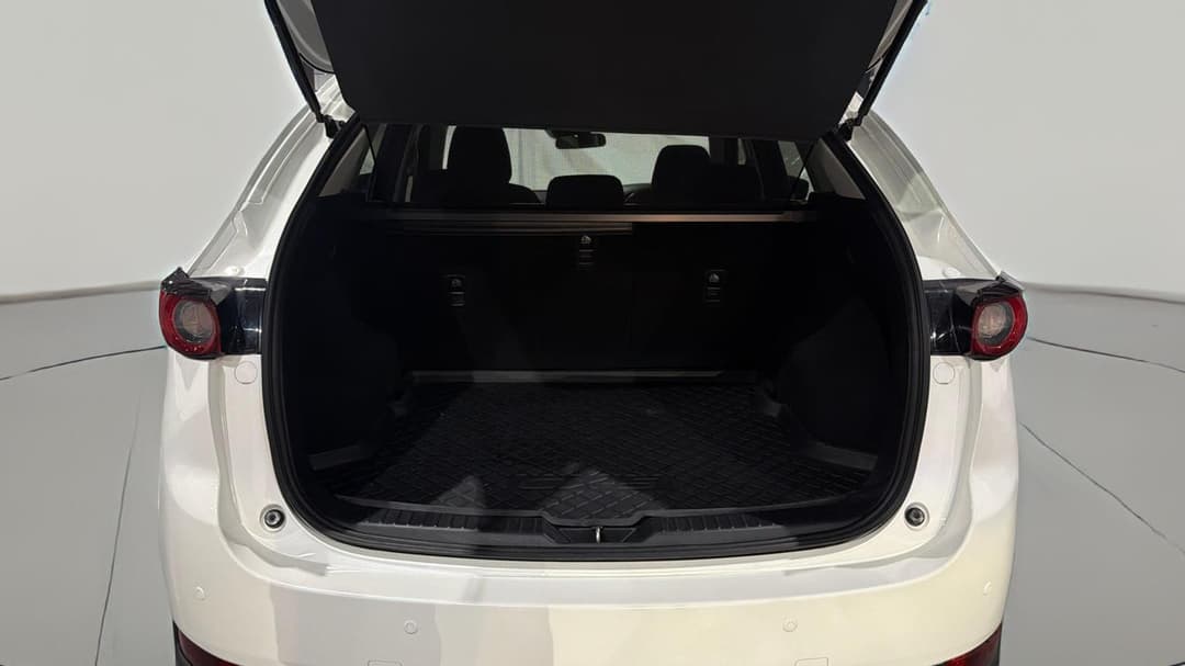 2018 Mazda CX-5 Maxx (4x2), Automatic, 126077 km, Boot Inside View