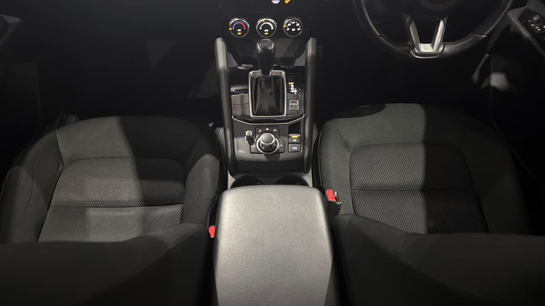 2018 Mazda CX-5 Maxx (4x2), Automatic, 126077 km, Center Console