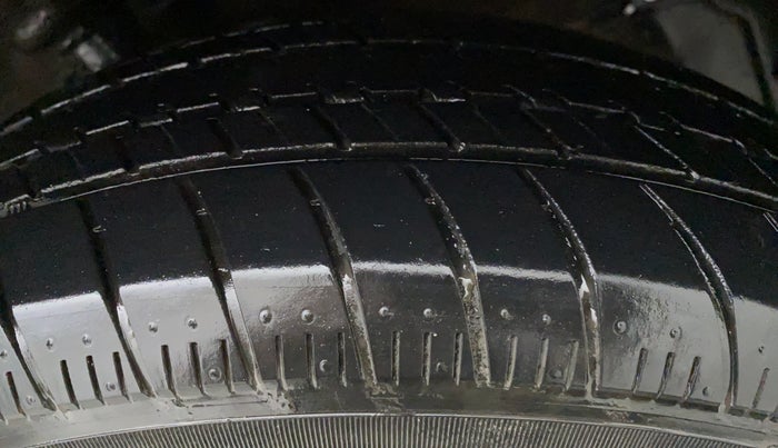 2018 Maruti Celerio VXI CNG D, CNG, Manual, 86,744 km, Left Front Tyre Tread