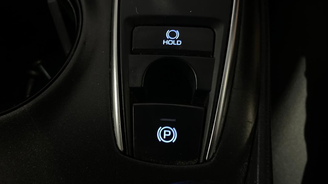 2021 Toyota Camry Ascent, Automatic, 75290 km, Handbrake