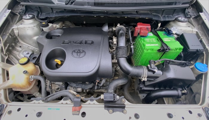 2014 Toyota Etios Liva D 4D GD SP, Diesel, Manual, 1,06,789 km, Engine Bonet View