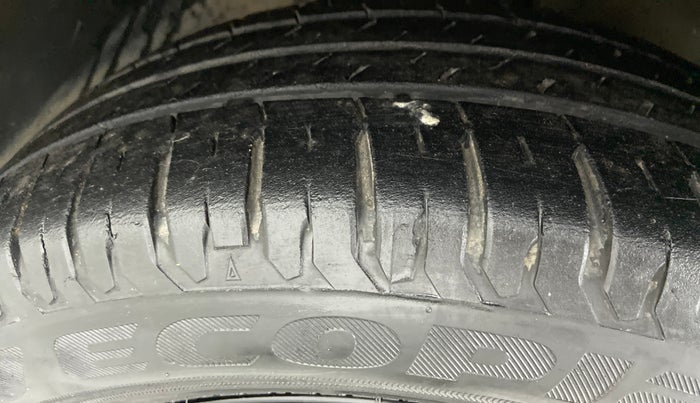 2017 Maruti IGNIS ZETA 1.2 K12, Petrol, Manual, 29,179 km, Left Front Tyre Tread