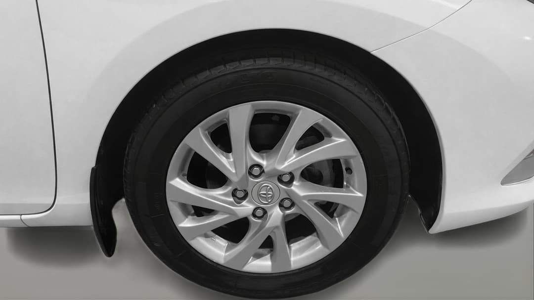 2016 Toyota Corolla Ascent Sport, Automatic, 126693 km, Right Front Wheel
