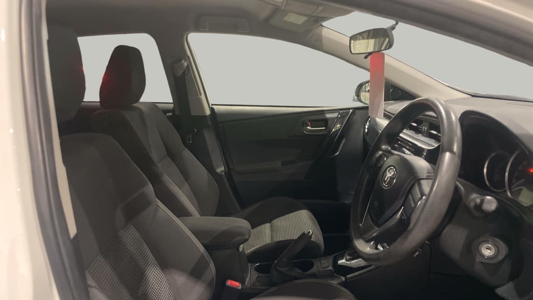 2016 Toyota Corolla Ascent Sport, Automatic, 126693 km, Right Side Front Door Cabin View