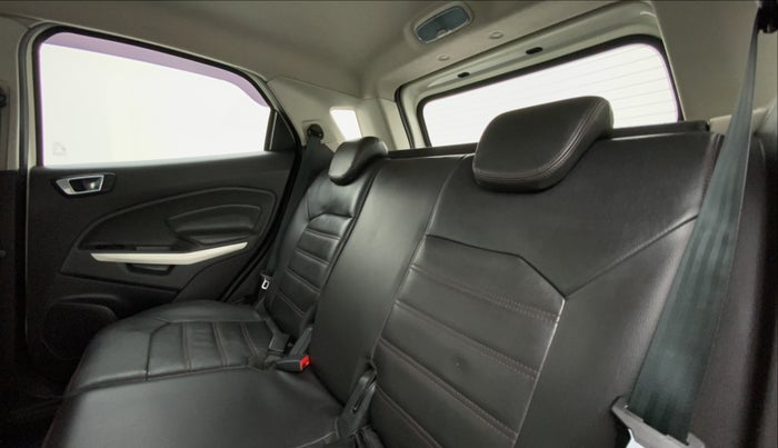 2015 Ford Ecosport 1.5 TITANIUMTDCI OPT, Diesel, Manual, 80,604 km, Right Side Rear Door Cabin