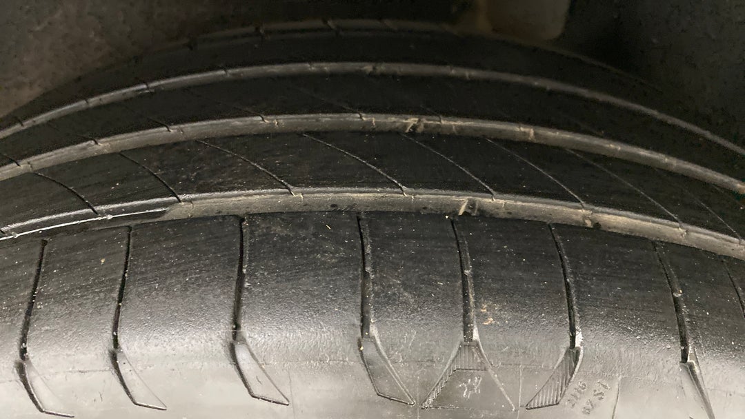 Left Rear Tyre Tread