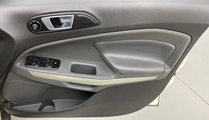 2015 Ford Ecosport 1.5 TITANIUMTDCI OPT, Diesel, Manual, 80,604 km, Driver Side Door Panels Control
