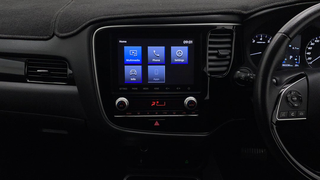 2019 Mitsubishi Outlander Es 7 Seat (awd), Automatic, 62236 km, Center Console