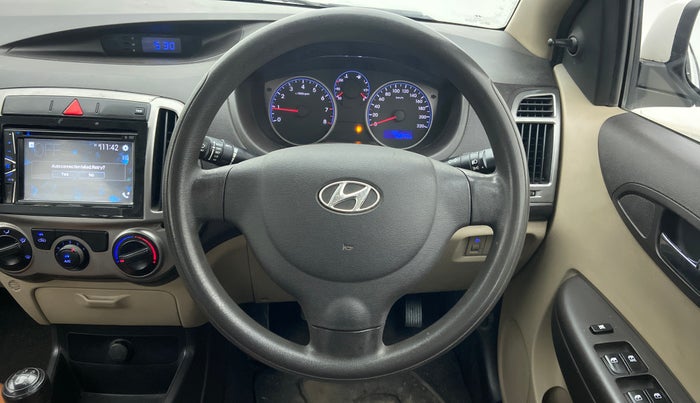 2013 Hyundai i20 MAGNA 1.2, Petrol, Manual, 72,933 km, Steering Wheel Close Up