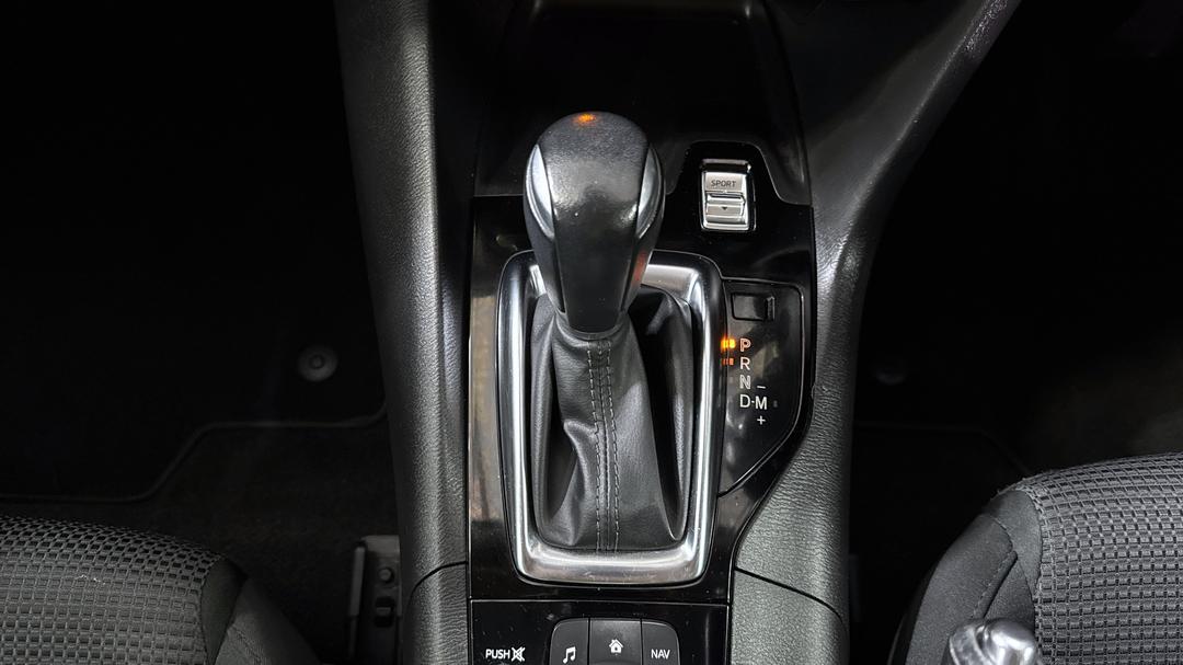 2016 Mazda Mazda3 Maxx, Automatic, 86847 km, Gear Lever 