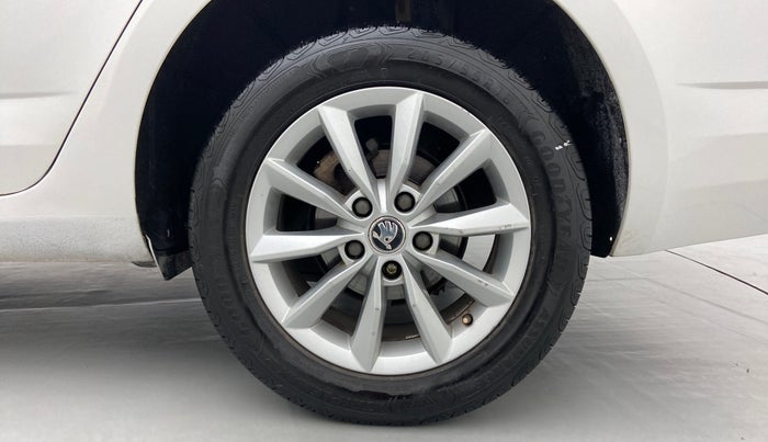 2015 Skoda Octavia ELEGANCE 2.0 TDI CR AT, Diesel, Automatic, 81,465 km, Left Rear Wheel
