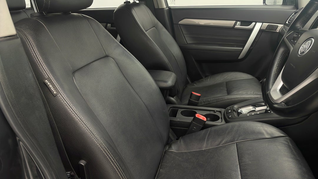 2016 Holden Captiva 7 Ltz (awd), Automatic, 98070 km, Right Side Front Door Cabin View