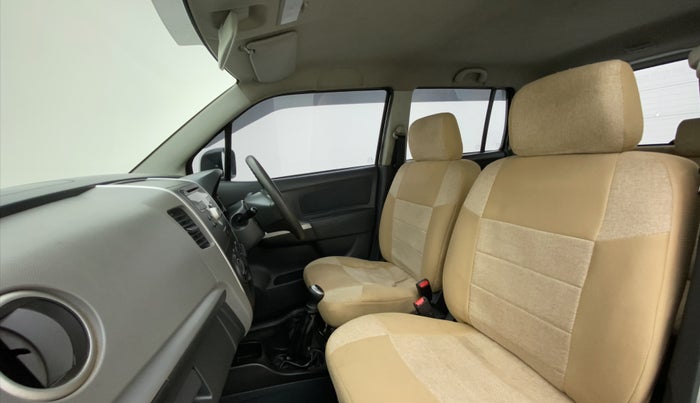2012 Maruti Wagon R 1.0 VXI, Petrol, Manual, 73,157 km, Right Side Front Door Cabin