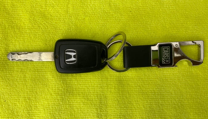 2017 Honda Jazz 1.2 V AT, Petrol, Automatic, 46,249 km, Key Close Up