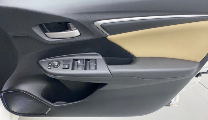 2015 Honda Jazz 1.2 V AT, Petrol, Automatic, 43,044 km, Driver Side Door Panels Control