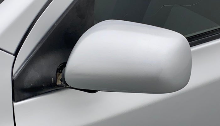 2011 Toyota Etios VX, Petrol, Manual, 99,230 km, Left rear-view mirror - Slight misalignment