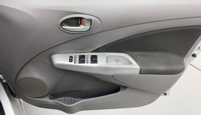 2011 Toyota Etios VX, Petrol, Manual, 99,230 km, Driver Side Door Panels Control