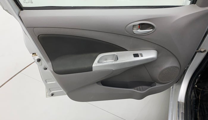 2011 Toyota Etios VX, Petrol, Manual, 99,230 km, Left front window switch / handle - Power window makes minor noise