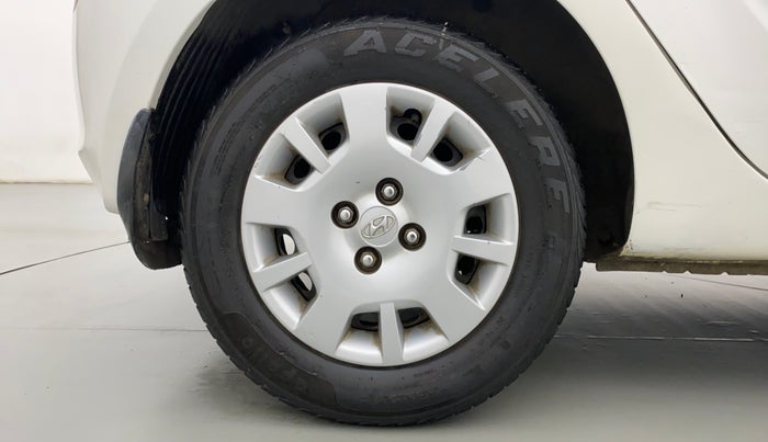 2013 Hyundai i20 MAGNA O 1.2, Petrol, Manual, 83,593 km, Right Rear Wheel
