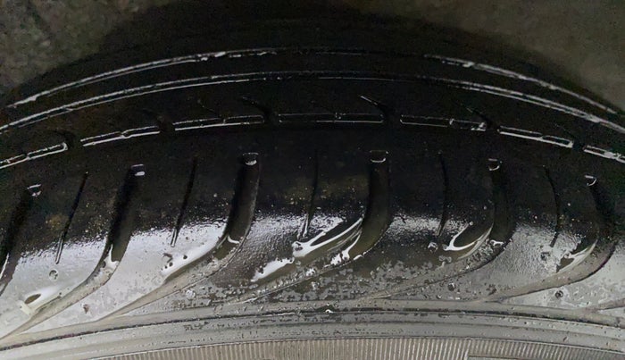 2013 Hyundai i20 MAGNA O 1.2, Petrol, Manual, 83,593 km, Right Rear Tyre Tread