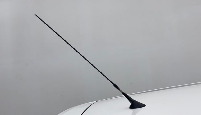 2013 Hyundai i20 MAGNA O 1.2, Petrol, Manual, 83,593 km, Roof - Antenna has minor damage