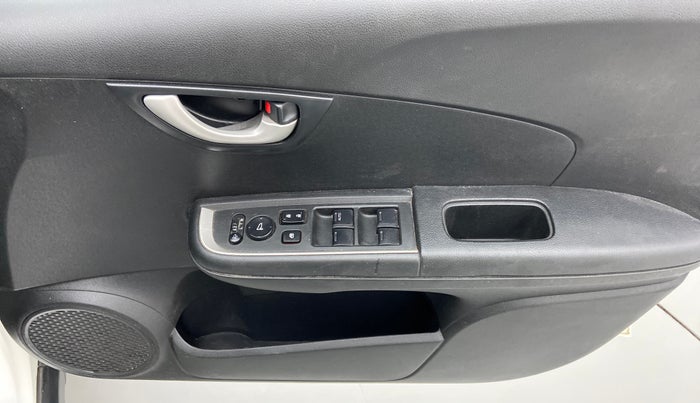 2016 Honda BR-V 1.5L I- DTEC V, Diesel, Manual, 97,433 km, Driver Side Door Panels Control