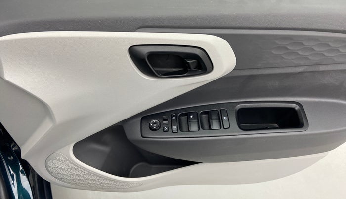 2020 Hyundai GRAND I10 NIOS MAGNA 1.2 AT, Petrol, Automatic, 2,869 km, Driver Side Door Panels Control