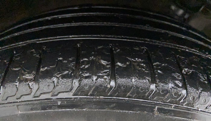 2016 Hyundai Elite i20 ASTA 1.4 CRDI, Diesel, Manual, 76,516 km, Left Front Tyre Tread