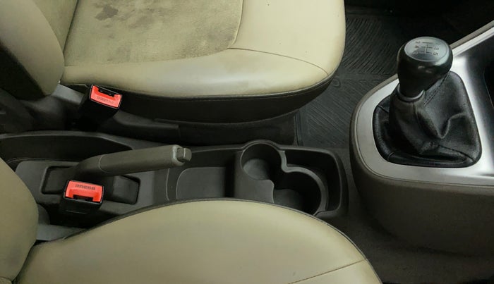 2014 Hyundai i10 SPORTZ 1.1 IRDE2, Petrol, Manual, 43,739 km, Gear Lever