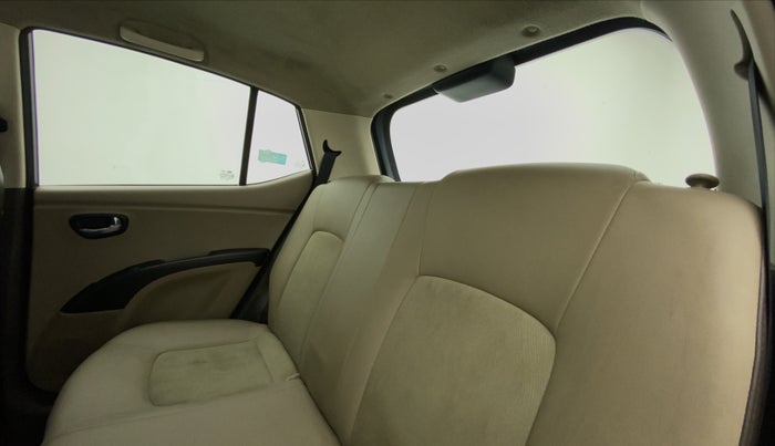 2014 Hyundai i10 SPORTZ 1.1 IRDE2, Petrol, Manual, 43,739 km, Right Side Rear Door Cabin