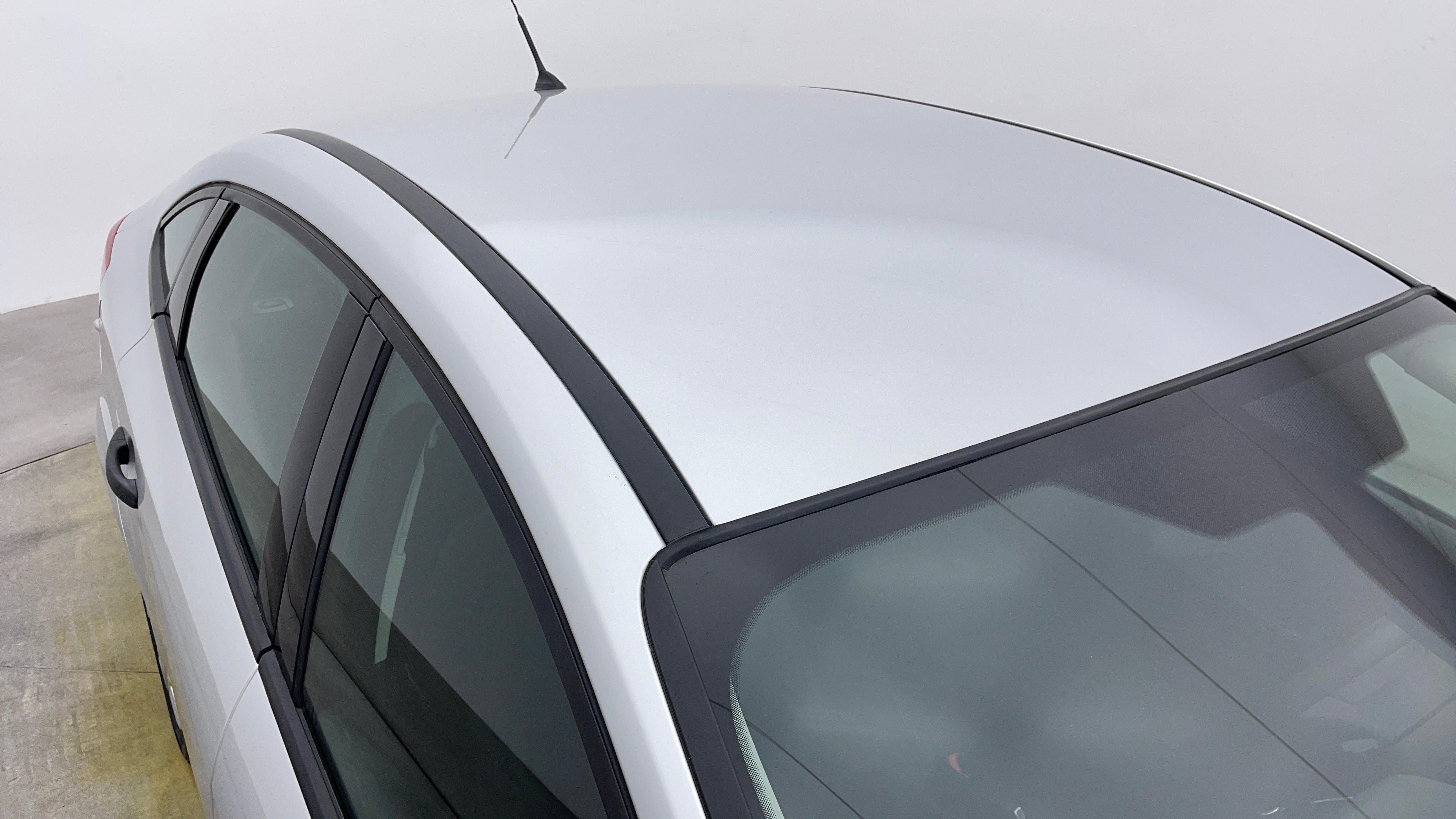 Ford Focus-Roof/Sunroof View