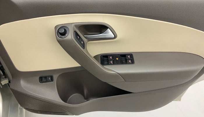 2014 Volkswagen Vento HIGHLINE DIESEL, Diesel, Manual, 41,469 km, Driver Side Door Panels Control