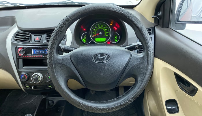2014 Hyundai Eon MAGNA PLUS, Petrol, Manual, 31,639 km, Steering Wheel Close-up