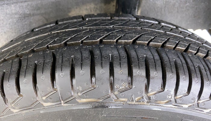 2019 Datsun Redi Go T (O), CNG, Manual, 42,127 km, Left Rear Tyre Tread