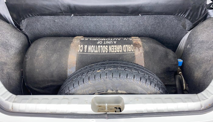 2019 Datsun Redi Go T (O), CNG, Manual, 42,127 km, Boot Inside